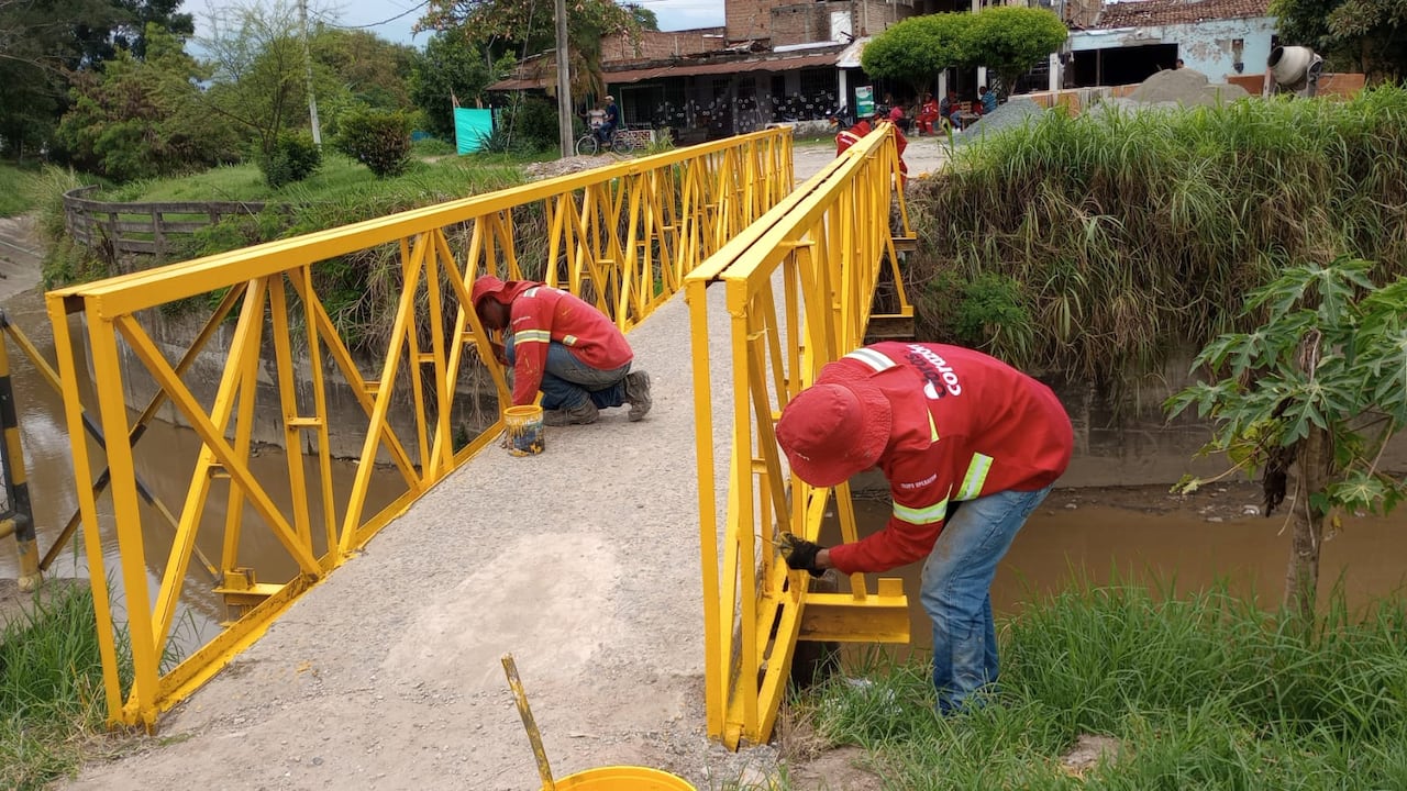 Puentes peatonales y vehiculares en Cali tienen nueva cara.