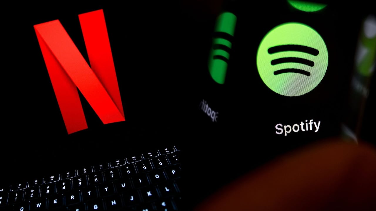 Netflix sumará pódcast en formato de vídeo a partir de 2026 junto a Spotify.
