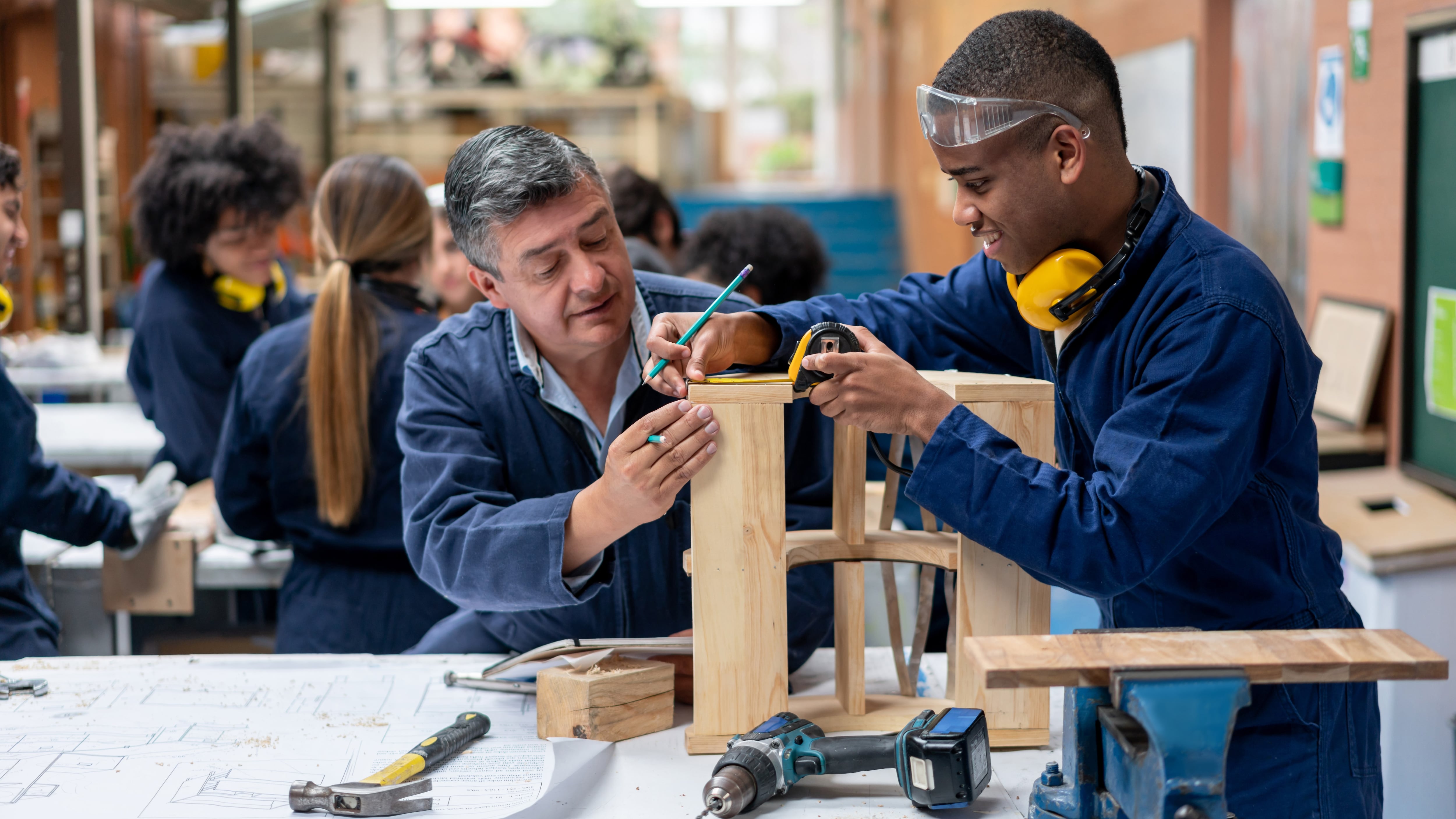 Plan 100 Fundación Luker