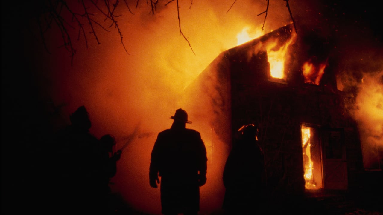 El edificio incendiado es un complejo en el que se fabricaban cámaras de seguridad. Foto: Getty Images.