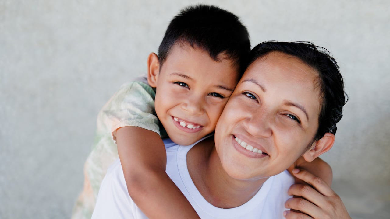 Comfenalco Cartagena entrega subsidios a familias.