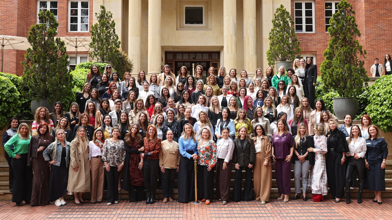 La cuarta sesión del Círculo de Mujeres Semana Dinero reunió a empresarias y corporativas en el Metropolitan Club en Bogotá. Potenciar las habilidades de comunicación estratégica fue el eje central de la jornada.