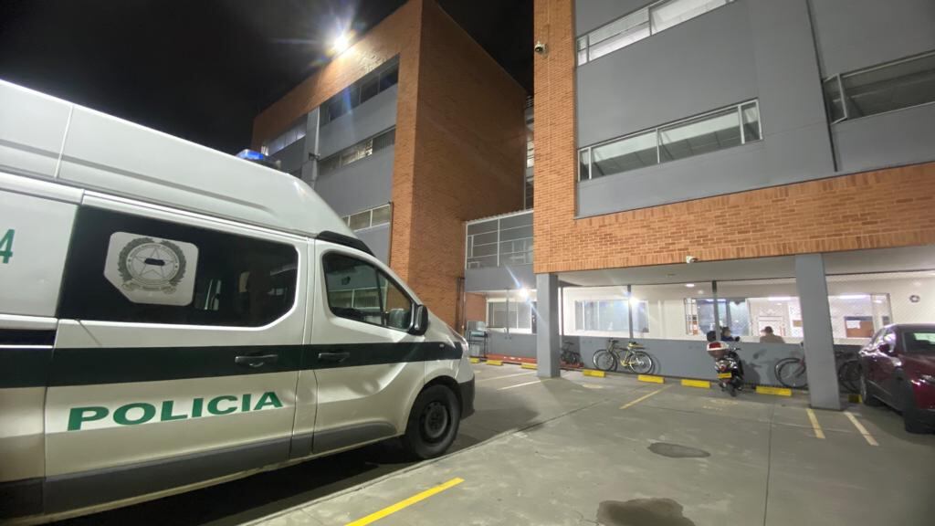 SEMANA llegó a las entrañas de la URI de Puente Aranda en Bogotá, más de 800 personas en un solo espacio