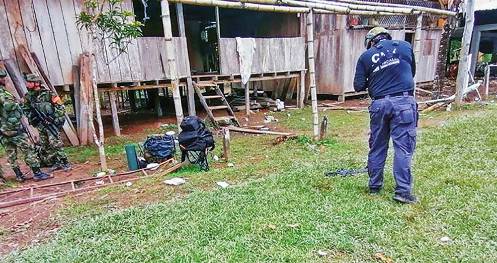 La Fiscalía, exponiendo que entre los muertos había civiles, hace un inventario de cada una de las supuestas víctimas o población civil, como son reseñadas en el documento.