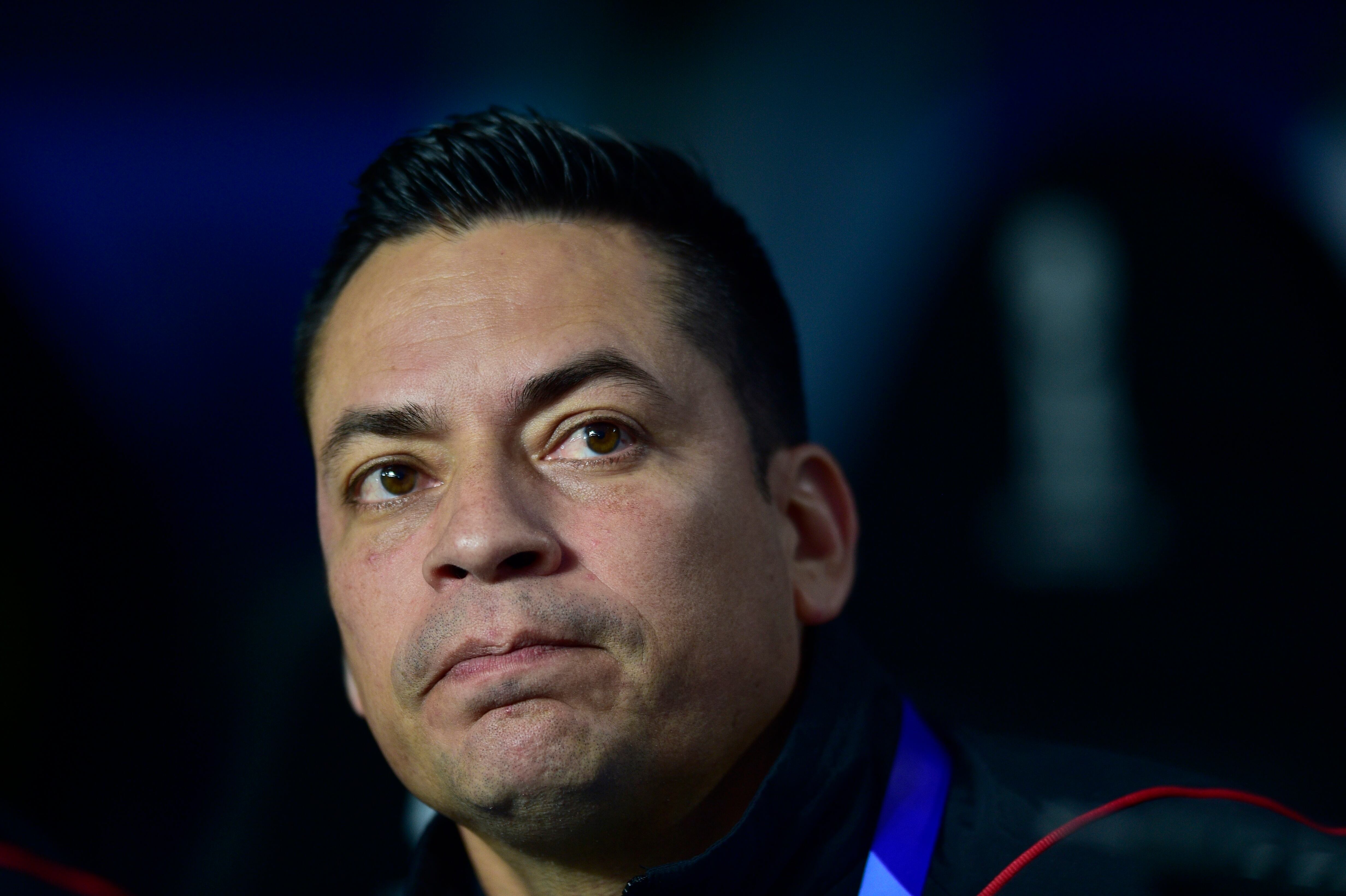 Colombia's coach Hector Cardenas, looks on during a FIFA U-20 World Cup Group C soccer match against Japan at Diego Maradona stadium in La Plata, Argentina, Wednesday, May 24, 2023. (AP Photo/Gustavo Garello)