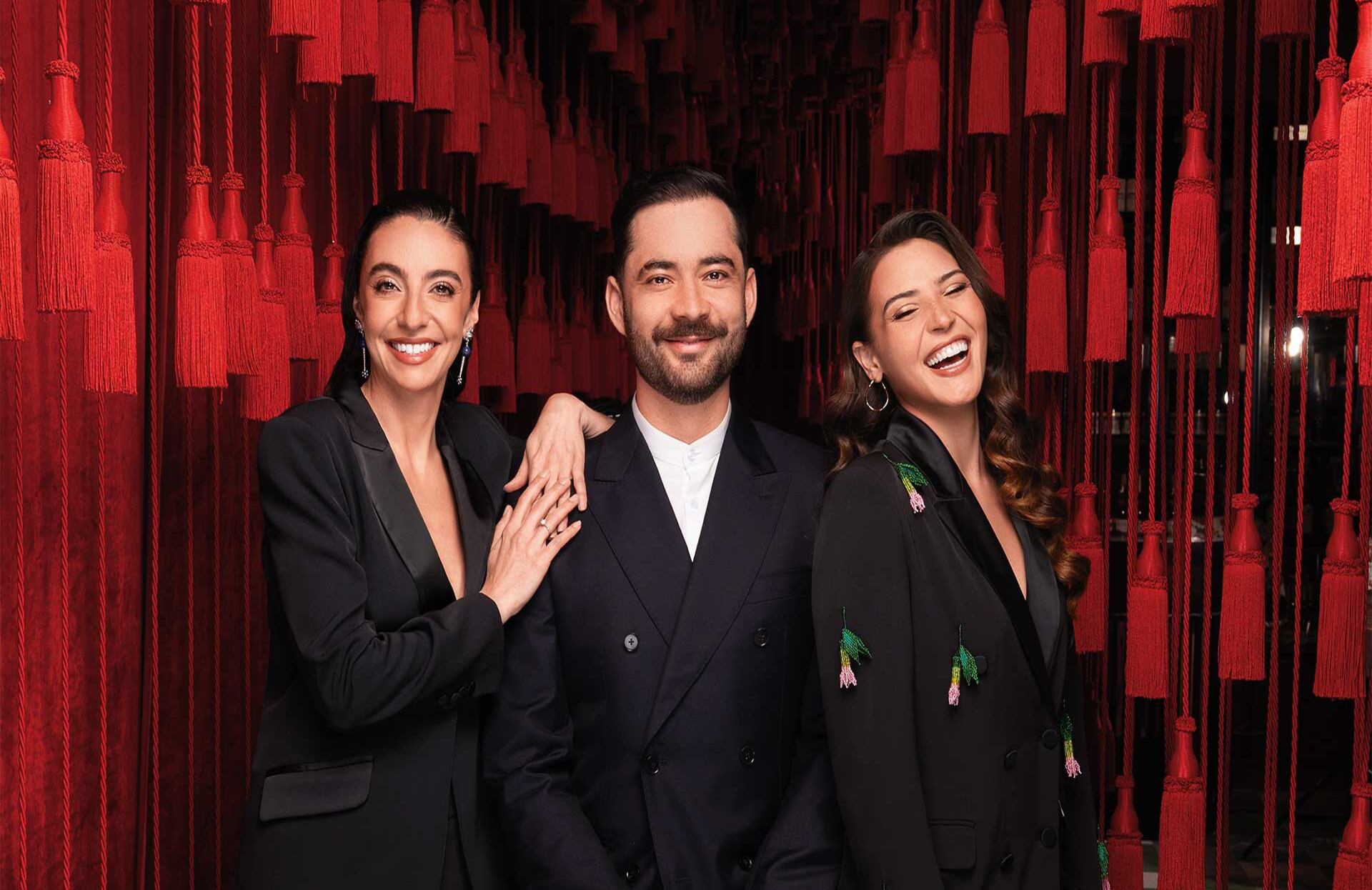 De izquierda a derecha: Michelle Yidios Hakim, periodista y empresaria; Lorenzo Hernández, director creativo de Mario Hernández, y Michelle Char, actual reina del Carnaval de Barranquilla.