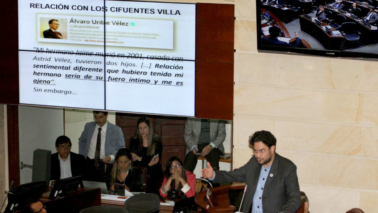 Una recusación que se presentó el pasado 28 de agosto en contra del senador Iván Cepeda, podría frenar debate sobre paramilitarismo.