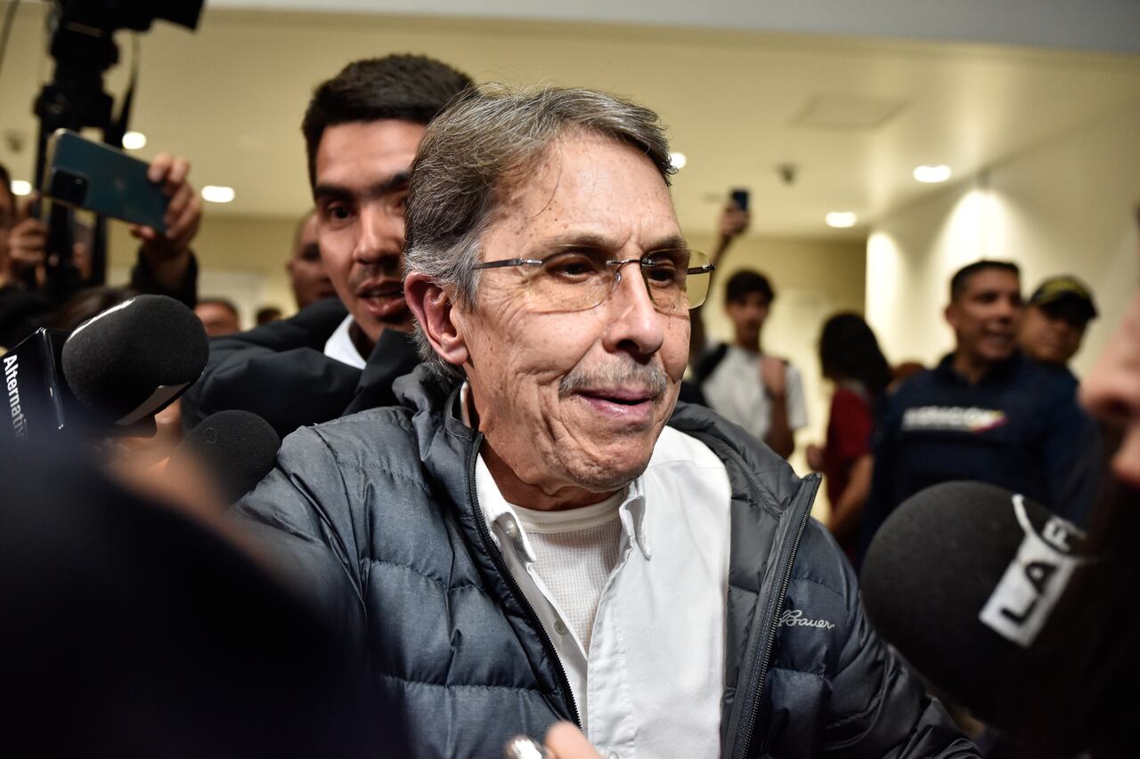 Fabio Ochoa, excapo del Cartel de Medellín, habló a su llegada a Medellín.