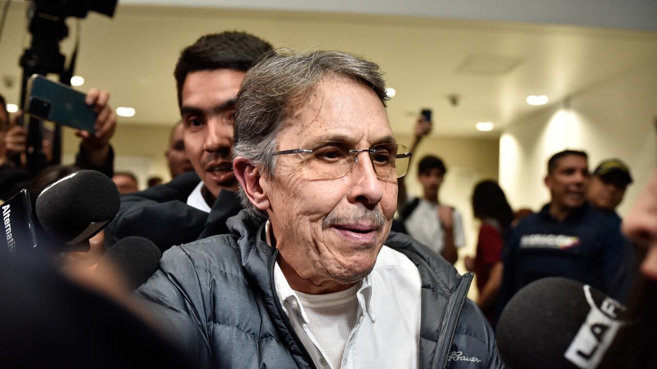 Fabio Ochoa, excapo del Cartel de Medellín, habló a su llegada a Medellín.