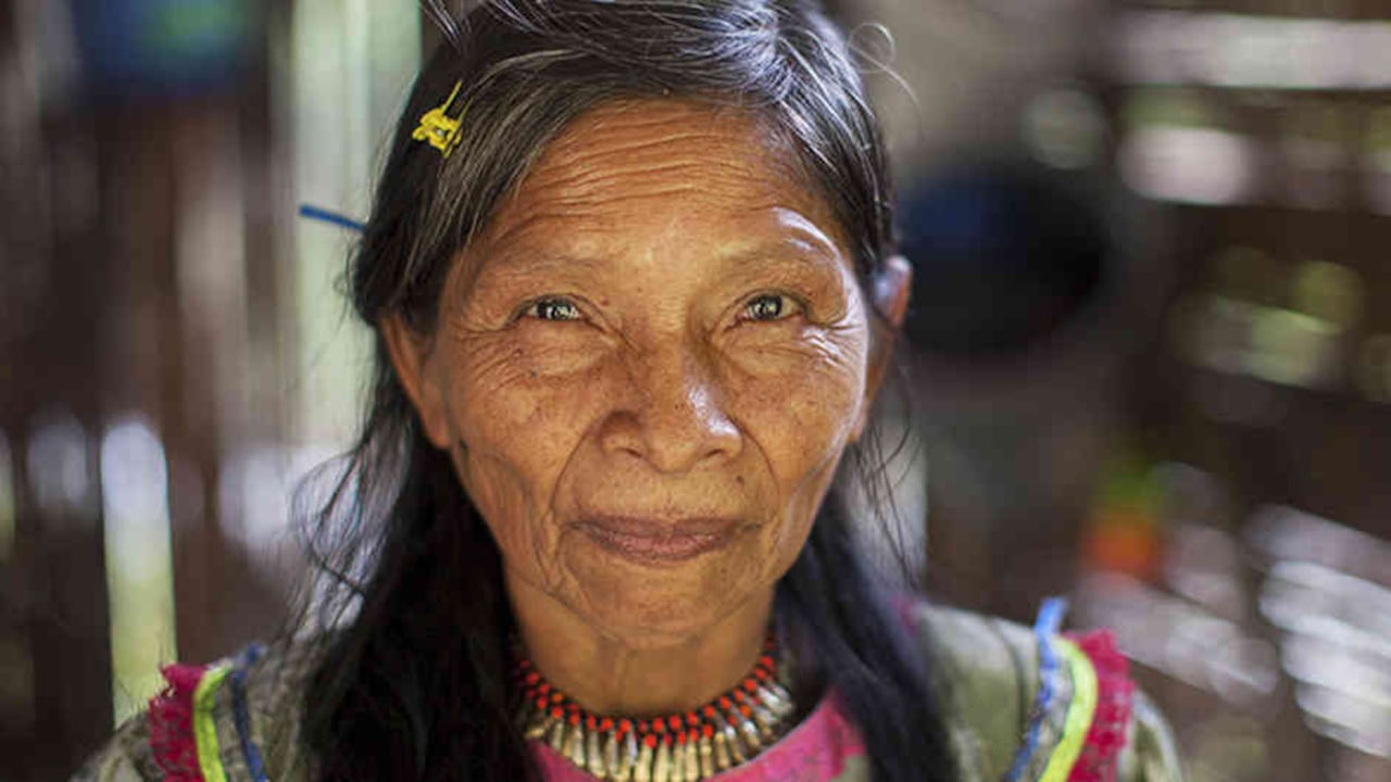 Indígena del resguardo La Puria que retornó a su territorio tras haber sido desplazada por la violencia.