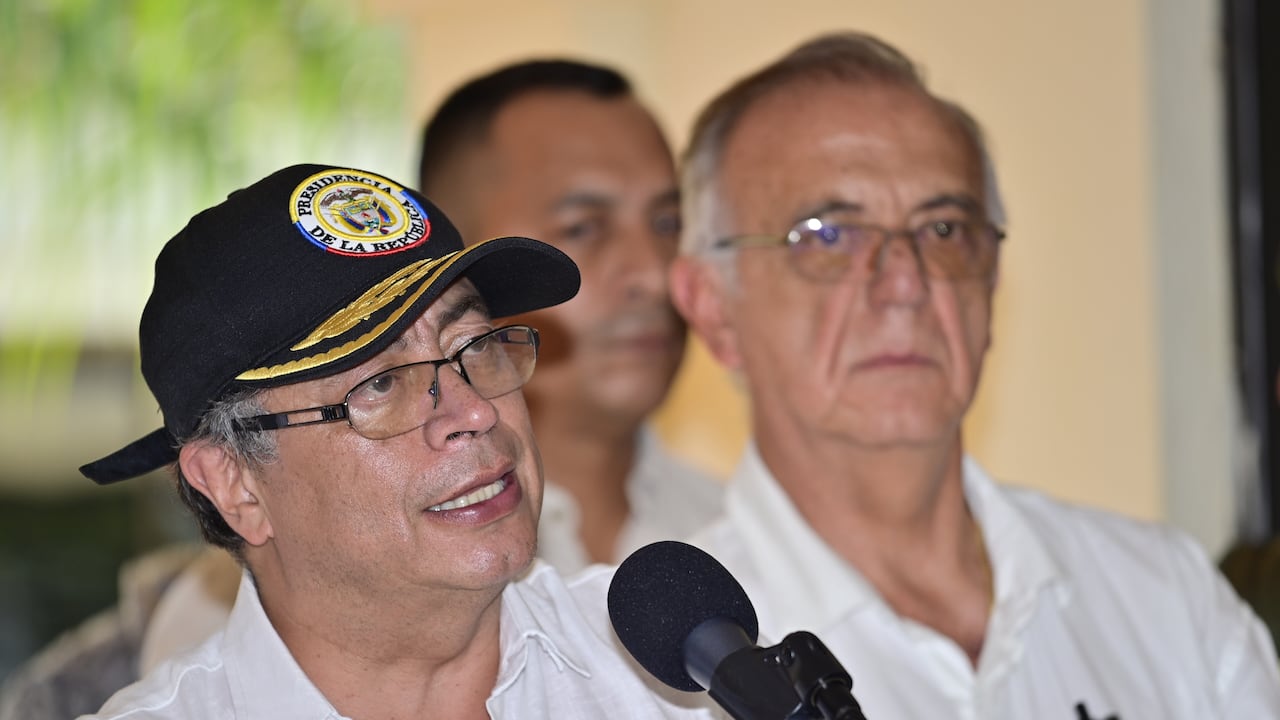 “Mantendremos la presencia de la Fuerza Pública”: presidente Gustavo Petro, tras consejo de seguridad extraordinario en el Bajo Cauca.