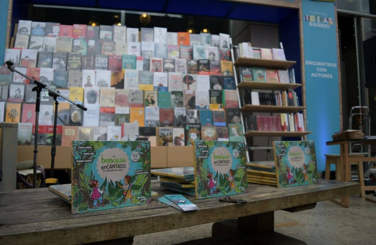 La librería del festival también estará abierta el domingo 23 en el café Juan Valdez. 