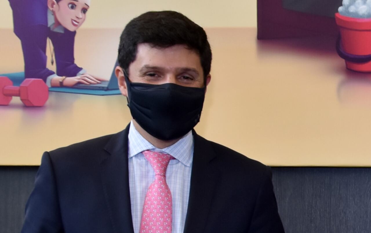 Andrés López, presidente de Corferias, durante la presentanción de una de las pocas ferias que se realizaron en el centro ferial en el 2020.