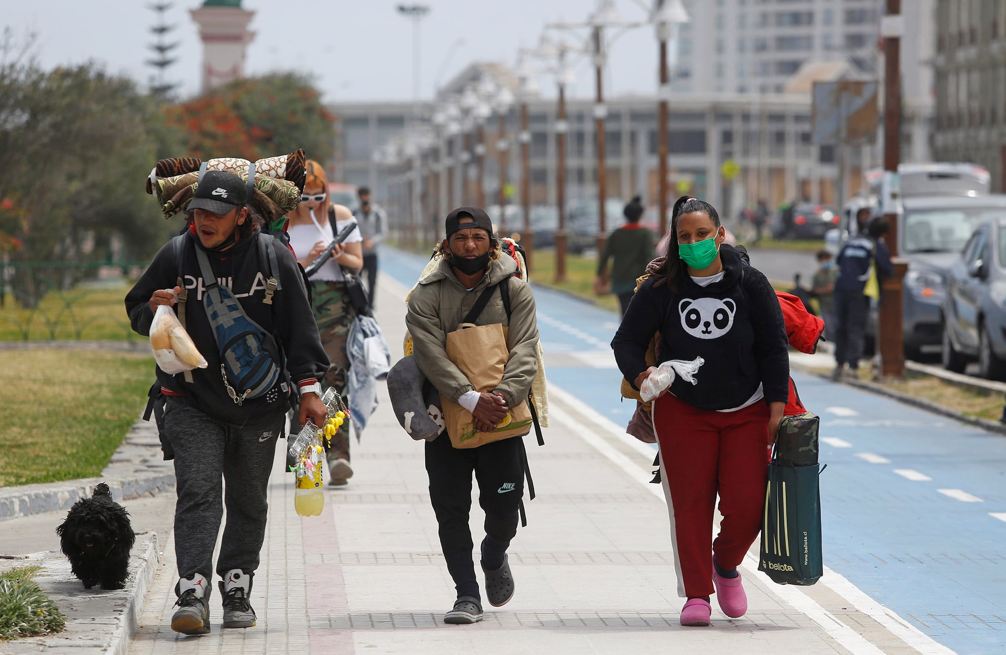 En Imágenes. Enfrentamiento entre antiinmigración y migrantes venezolanos en Chile