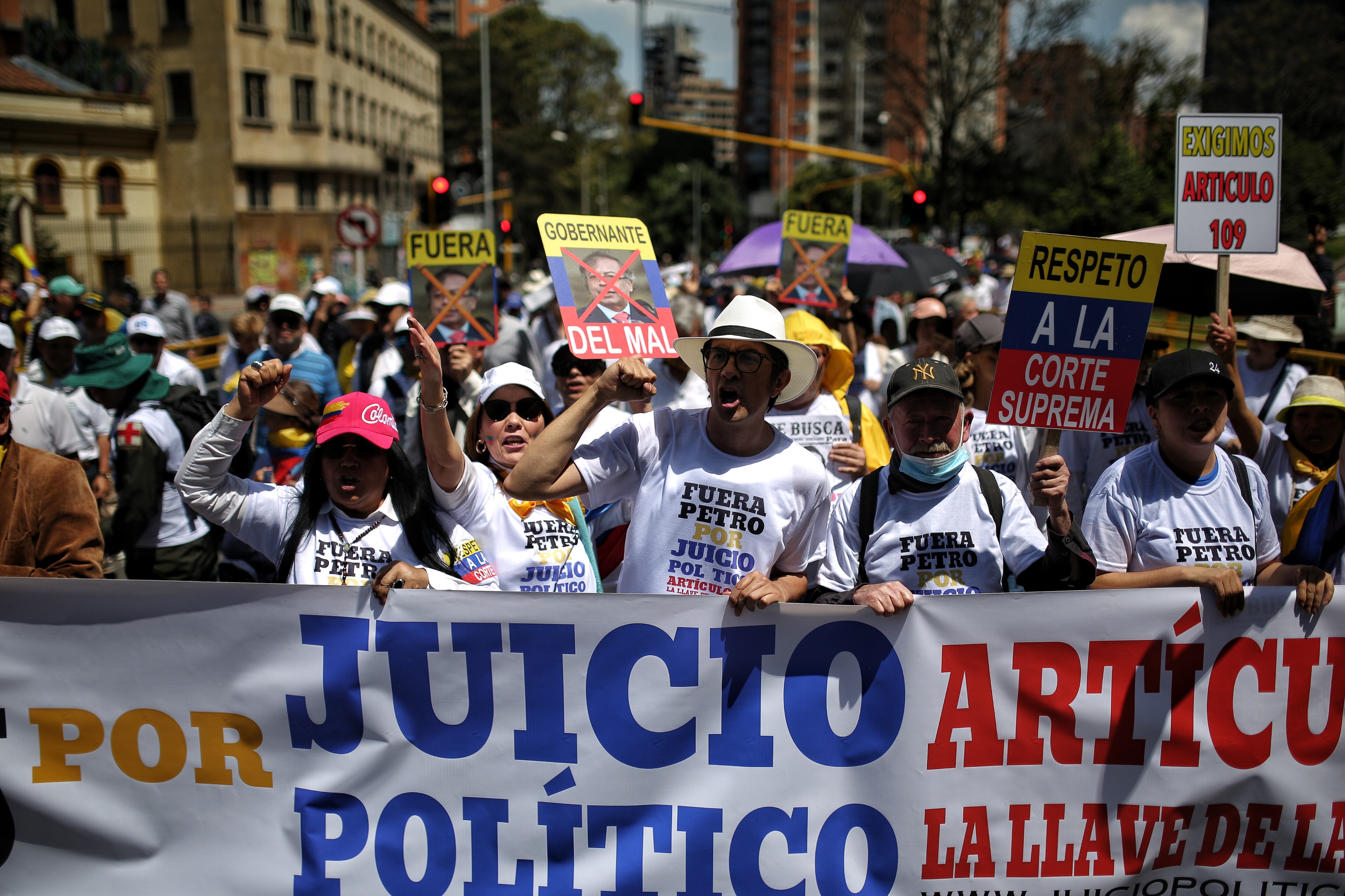 Marcha de la mayoría en contra del Gobierno del Presidente Gustavo Petro