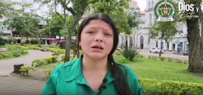 La madre del niño exaltó a la Policía.