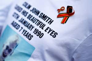 Miles de personas murieron después de ser tratadas con sangre infectada.