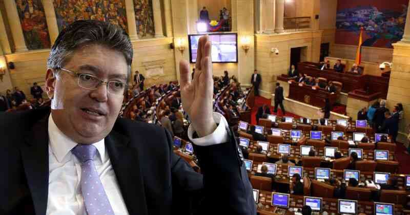 La reforma tributaria del 2016, presentada por el entonces ministro de Hacienda, Mauricio Cárdenas, tuvo un efecto directo en el aumento del contrabando de cigarrillos. Así lo concluye un estudio de Fedesarrollo.