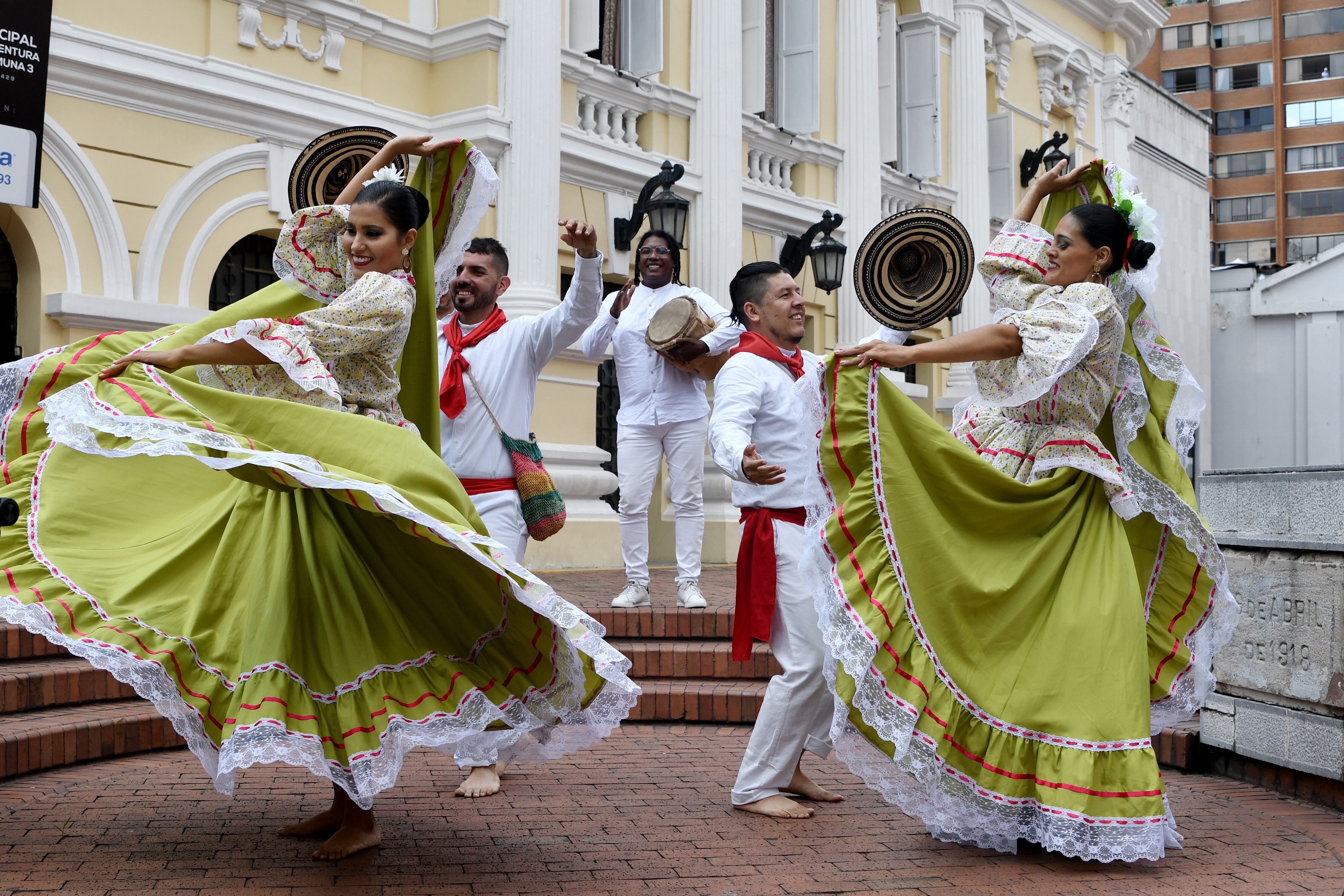Encuentro Mundial de las Culturas Populares