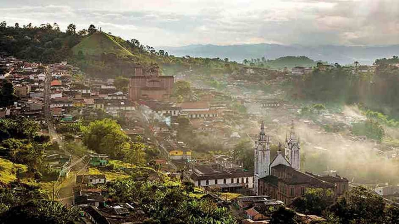 La mina Quebradona está ubicada en una montaña entre la vereda Cauca y el corregimiento de Palocabildo, a 11 kilómetros del casco urbano de Jericó. Foto: archivo/Semana.