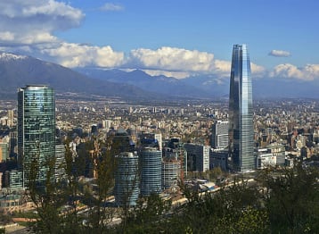 En Chile se anunció la reapertura de fronteras para el ingreso de extranjeros vacunados a partir del 1 de octubre, tras varias semanas de registrar una importante disminución de casos.