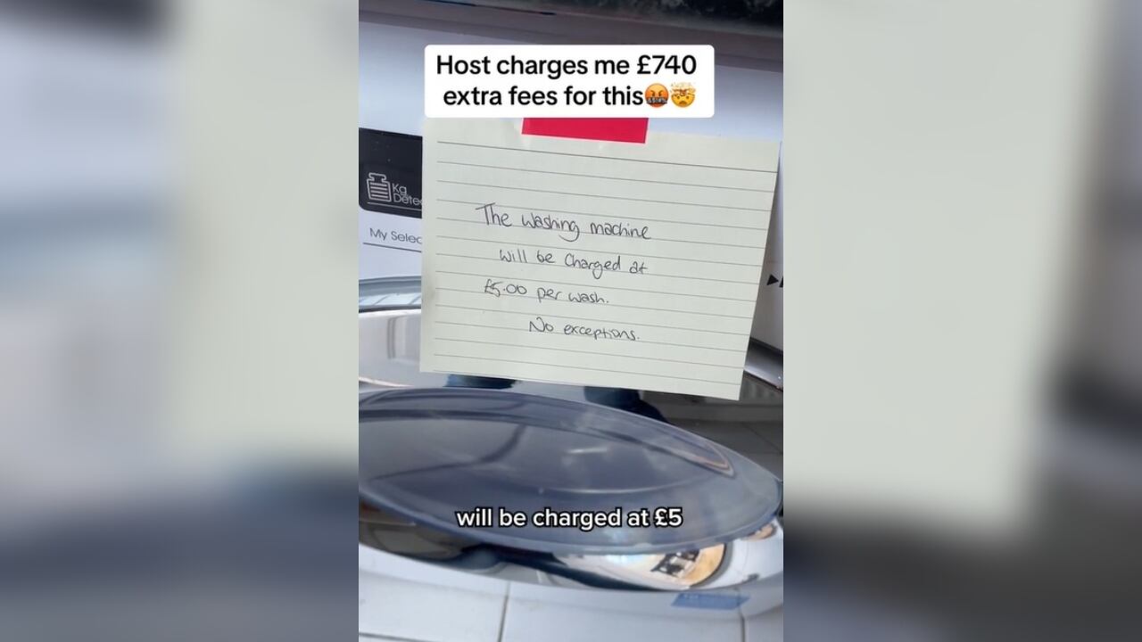 Las notas estaban pegadas por toda la casa.