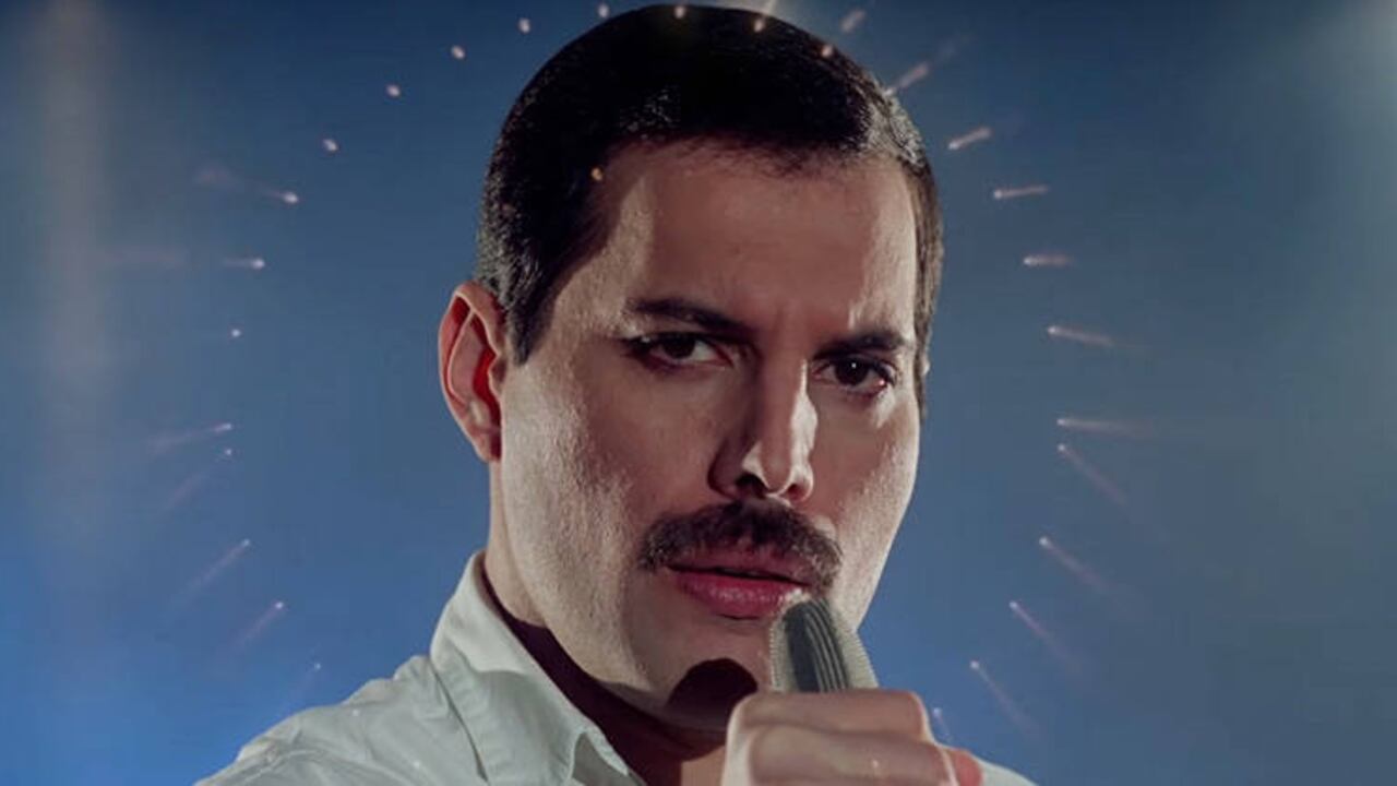 Una canción grabada por Mercury en 1986 fue estrenada a través de una estación de radio de la BBC.