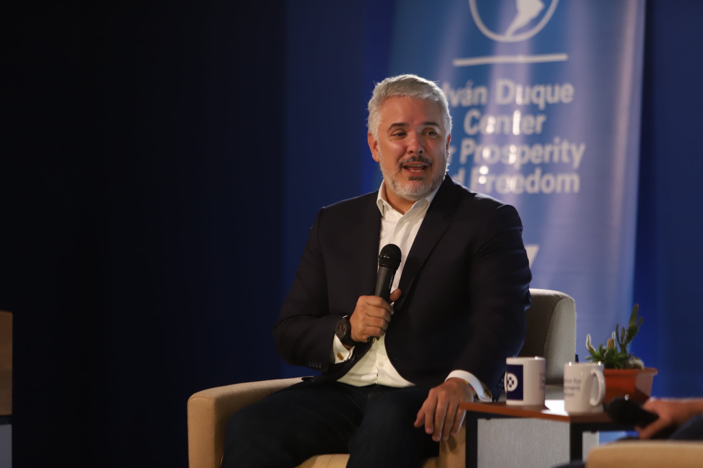 Expresidente Iván Duque Márquez en conversación con el editor en jefe de Americas Quarterly, Brian Winter.