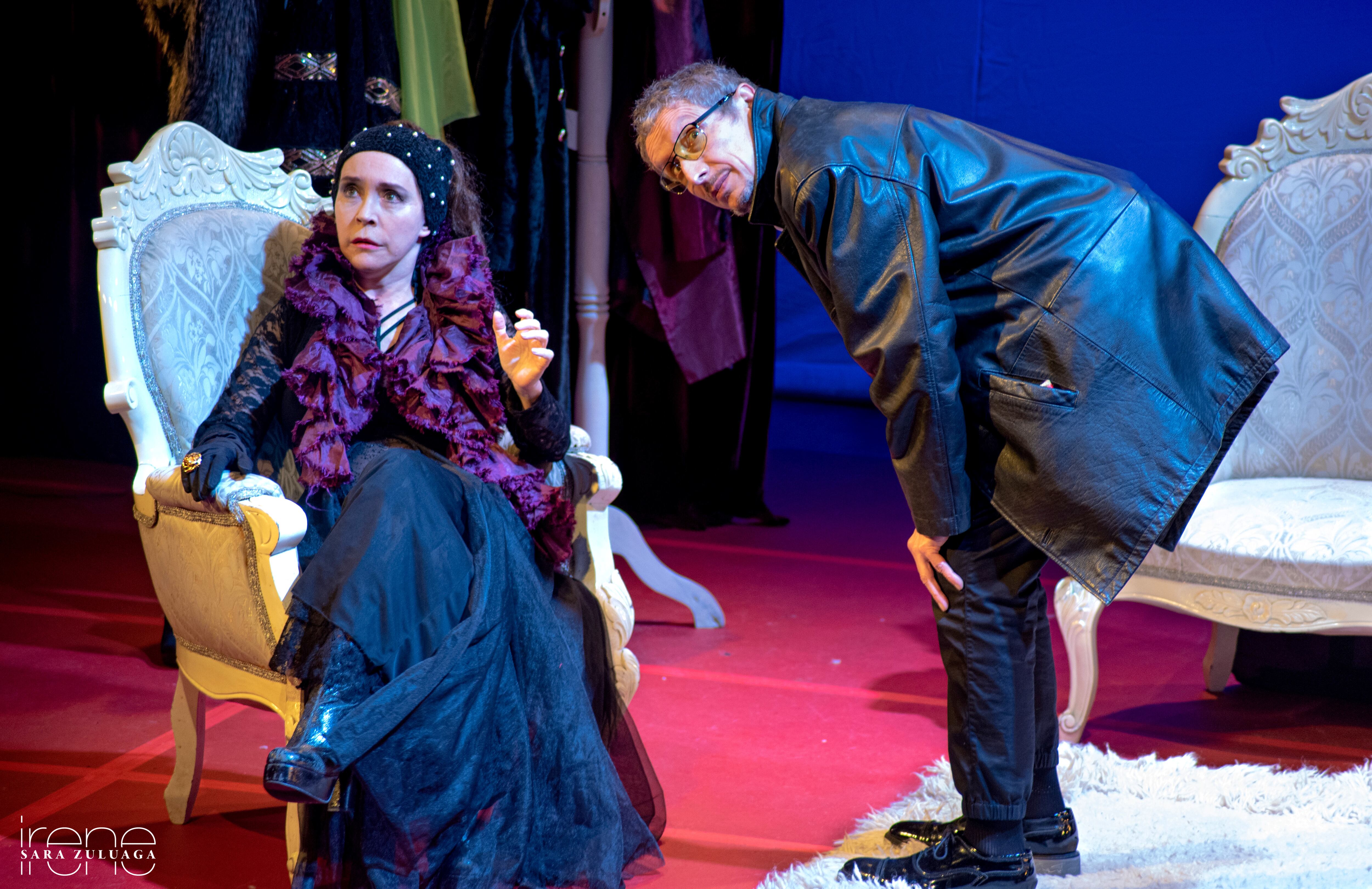 El interrogatorio, la nueva obra del Teatro Petra. Por primera vez Fabio Rubiano  y Marcela Valencia, fundadores de la compañía, están solos en el escenario. Foto cortesía del Teatro.