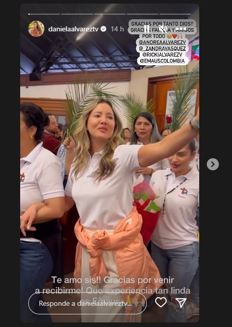 Daniella Álvarez lloró cuando vio a su familia durante la celebración religiosa