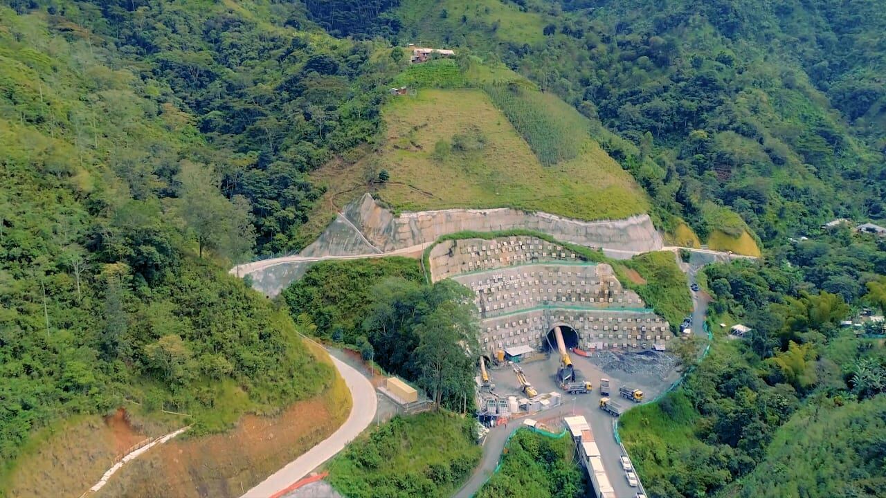 Corredor Santa Fe de Antioquia – Cañasgordas, en la Troncal del Urabá.