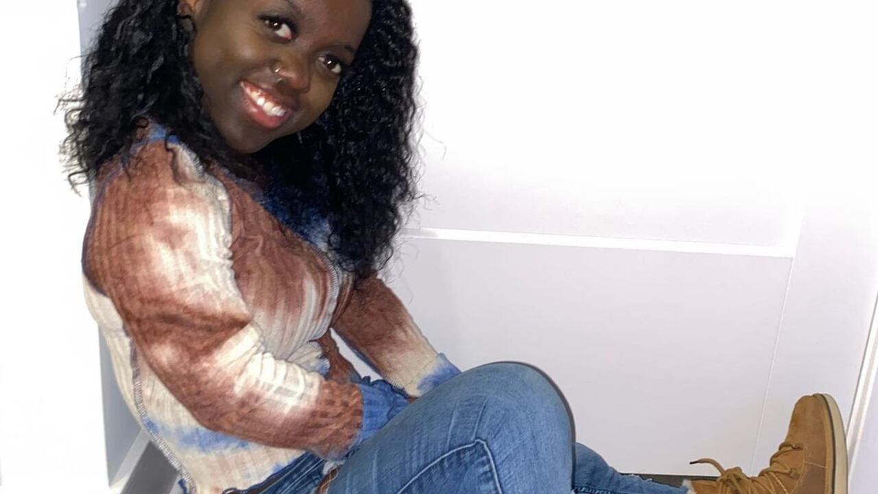 Tamera McLaughlin, una joven con enanismo, posa para la línea de ropa interior de Rihanna.