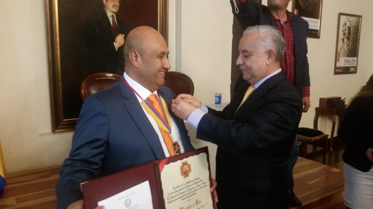 Carlos Julio Moreno, ex alcalde de Cota. Tomada de @bventuraleon