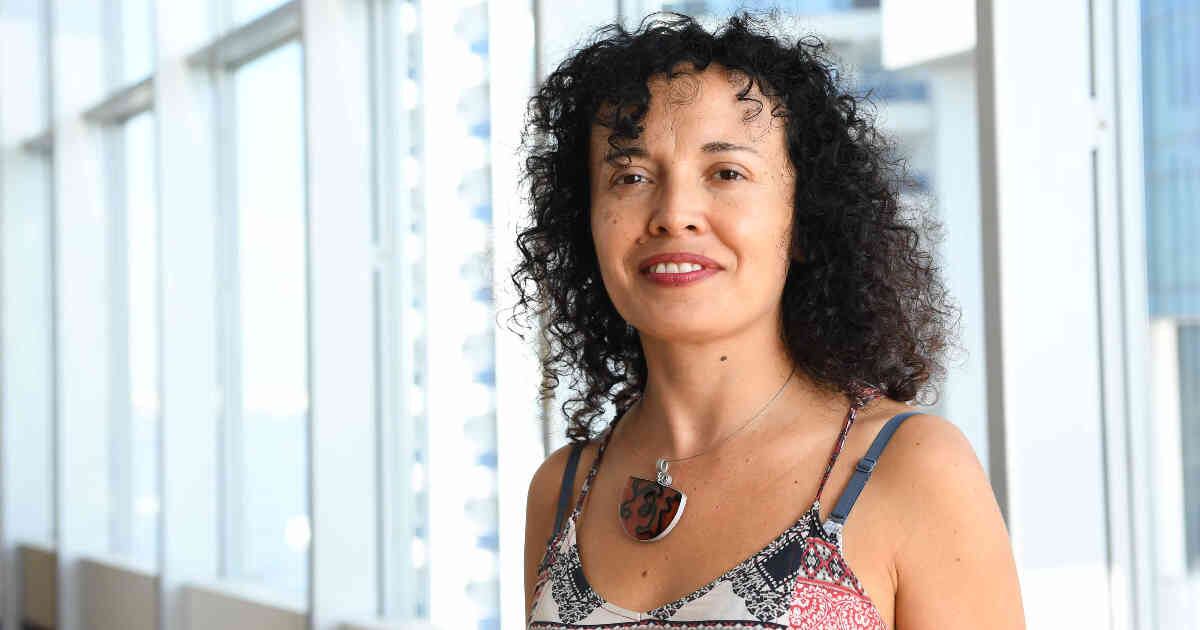 En 2007 creó su fundación Entrópika, una oenegé con la cual se dedicó a la conservación de la biodiversidad en el Amazonas, específicamente en la frontera con Perú.