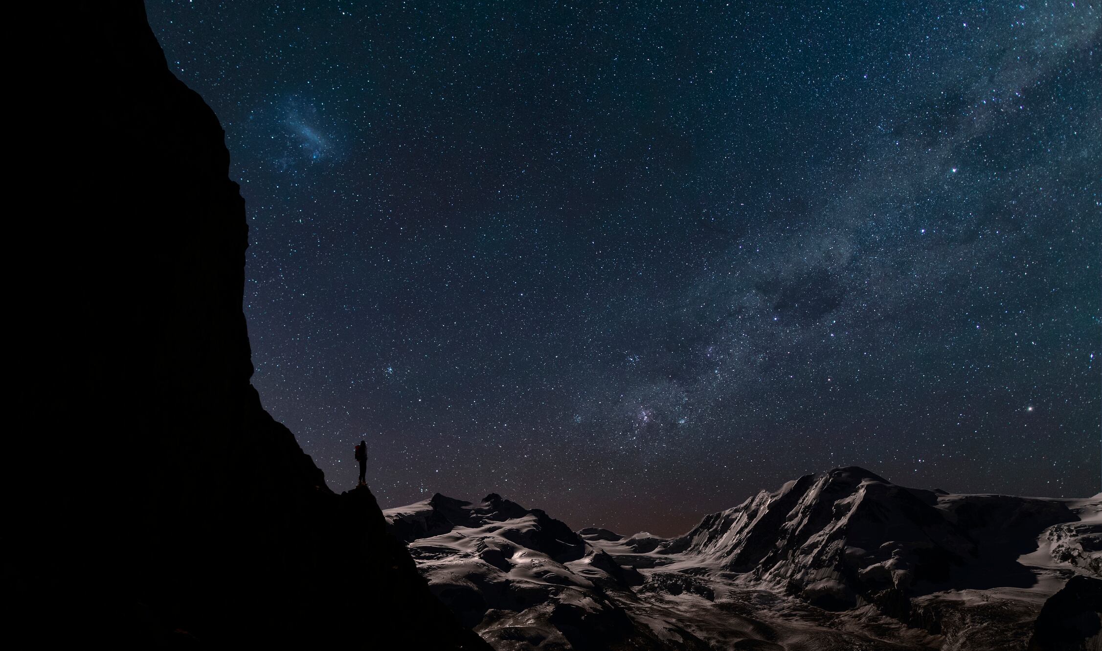Los astrónomos del Observatorio Vera C. Rubin esperan revolucionar el estudio del universo al instalar a un telescopio la cámara digital más grande jamás construida en el mundo.