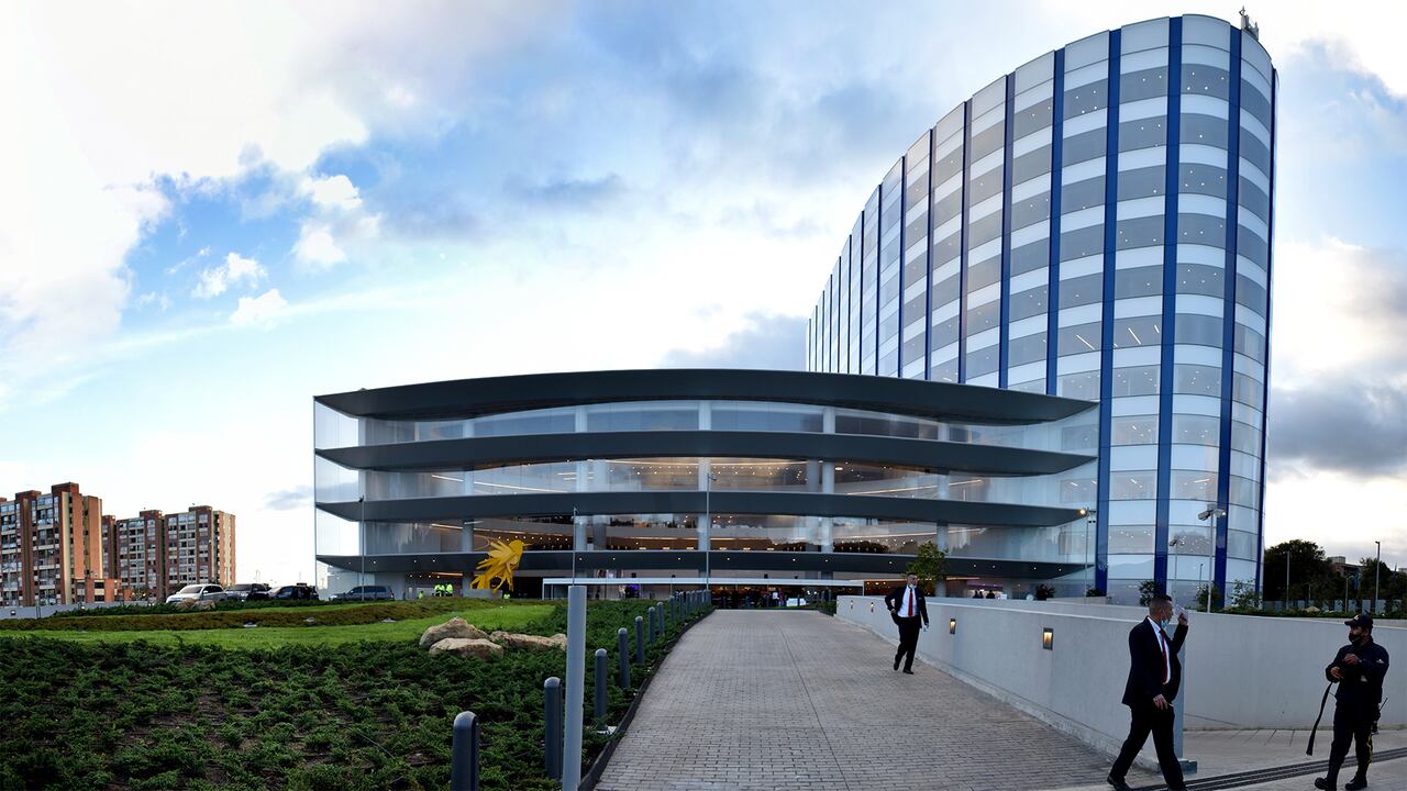 NO USAR, USO EXCLUSIVO MEJOR COLOMBIA, Especial Construcción, Megaproyectos