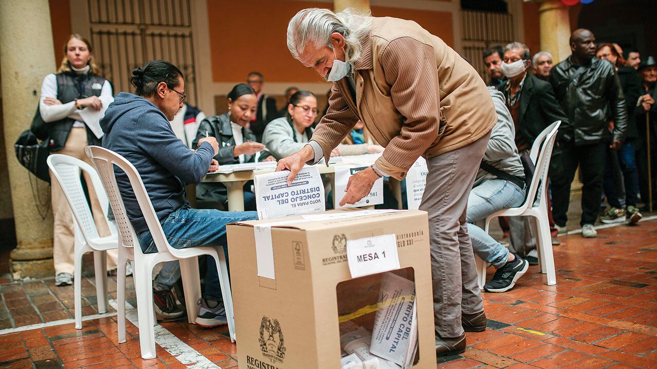 Las consultas interpartidistas se harán el 8 de marzo de 2026. El 31 de mayo será la primera vuelta presidencial.
