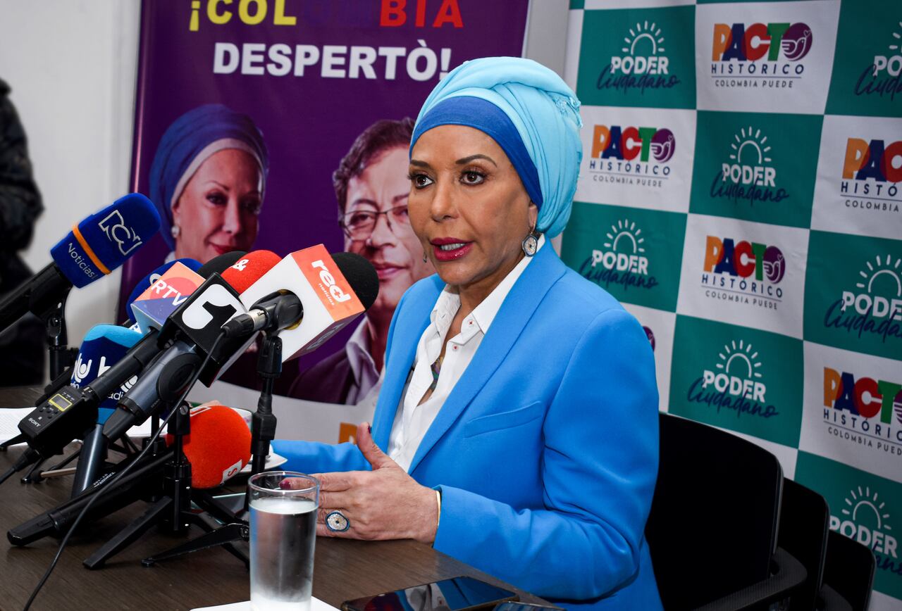 PIEDAD CORDOBA
RUEDA DE PRENSA
BOGOTA, FEBRERO 22 DE 2022
FOTOGRAFA ALEXANDRA RUIZ POVEDA
