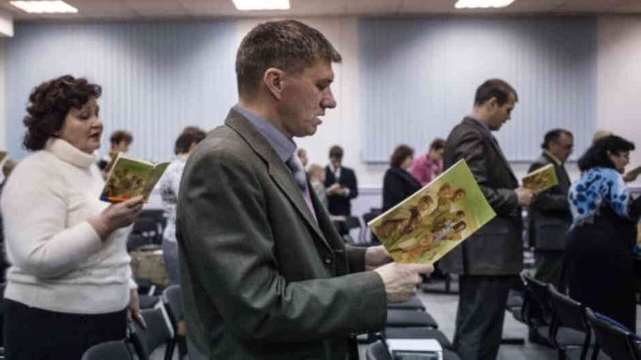 Los Testigos de Jehová están prohibidos en Rusia. Foto: GETTY.