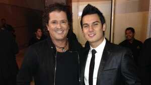 Pipe Bueno le dio sorpresa a Carlos Vives; el artista no contuvo las lágrimas.