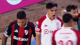 Juan Fernando Quintero tras errar un gol claro en su vuelta con River Plate.