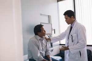 Consultar a un médico es la principal medida de prevención para reducir el riesgo de padecer una enfermedad.