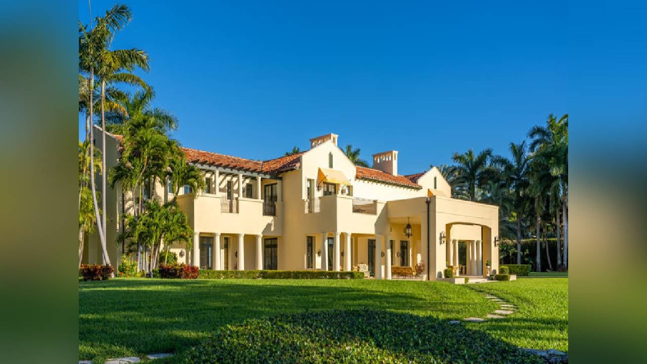 La mansión tiene más de 4 acres y se compone de dos casas, cada una con vistas panorámicas de Key Biscayne. Foto: www.ashleycusack.com