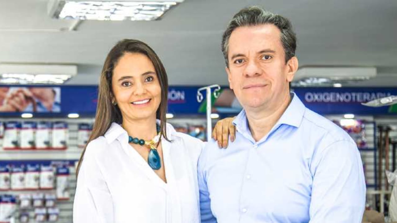Sonia Cubides, socia de Amanecer Médico y Alberto Galindo, Fundador.