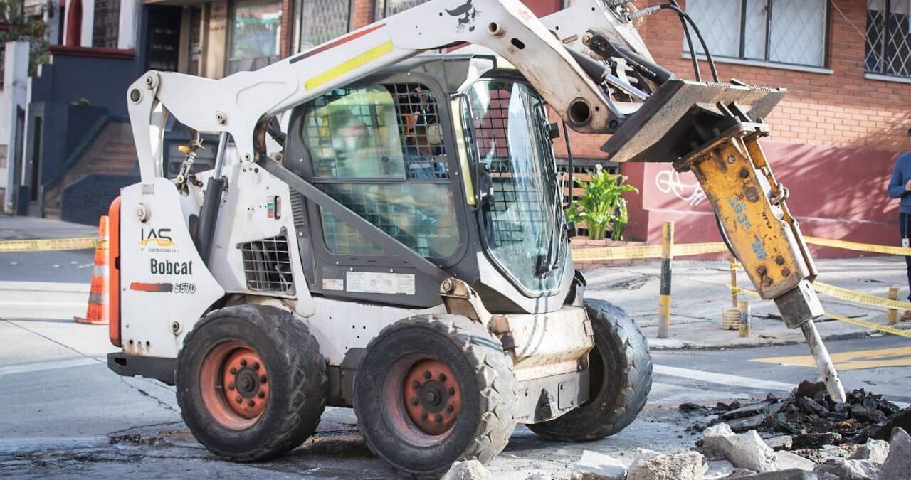 A la fecha se han tapado más de 6 mil huecos en el marco del "Plan de Choque" que se viene adelantando desde el 25 de diciembre y se extenderá hasta el 22 de enero en las vías principales de Bogotá.