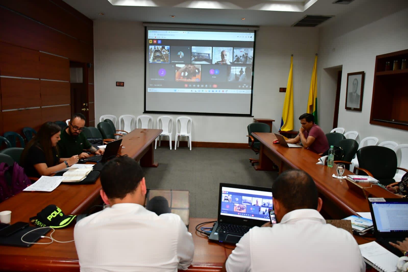 Evalúan el fortalecimiento de los sectores de salud y servicios públicos en la etapa de preparación y alistamiento.