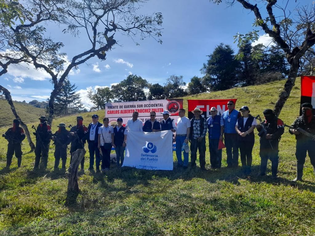 Misión humanitaria de la Defensoría del Pueblo permitió liberación del comandante de la estación de Policía de Génova (Nariño).