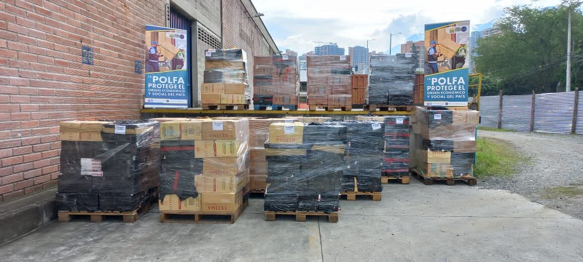 La Policía propinó un importante golpe a las finanzas del Clan del Golfo. Capturaron a 18 integrantes dedicados al contrabando.