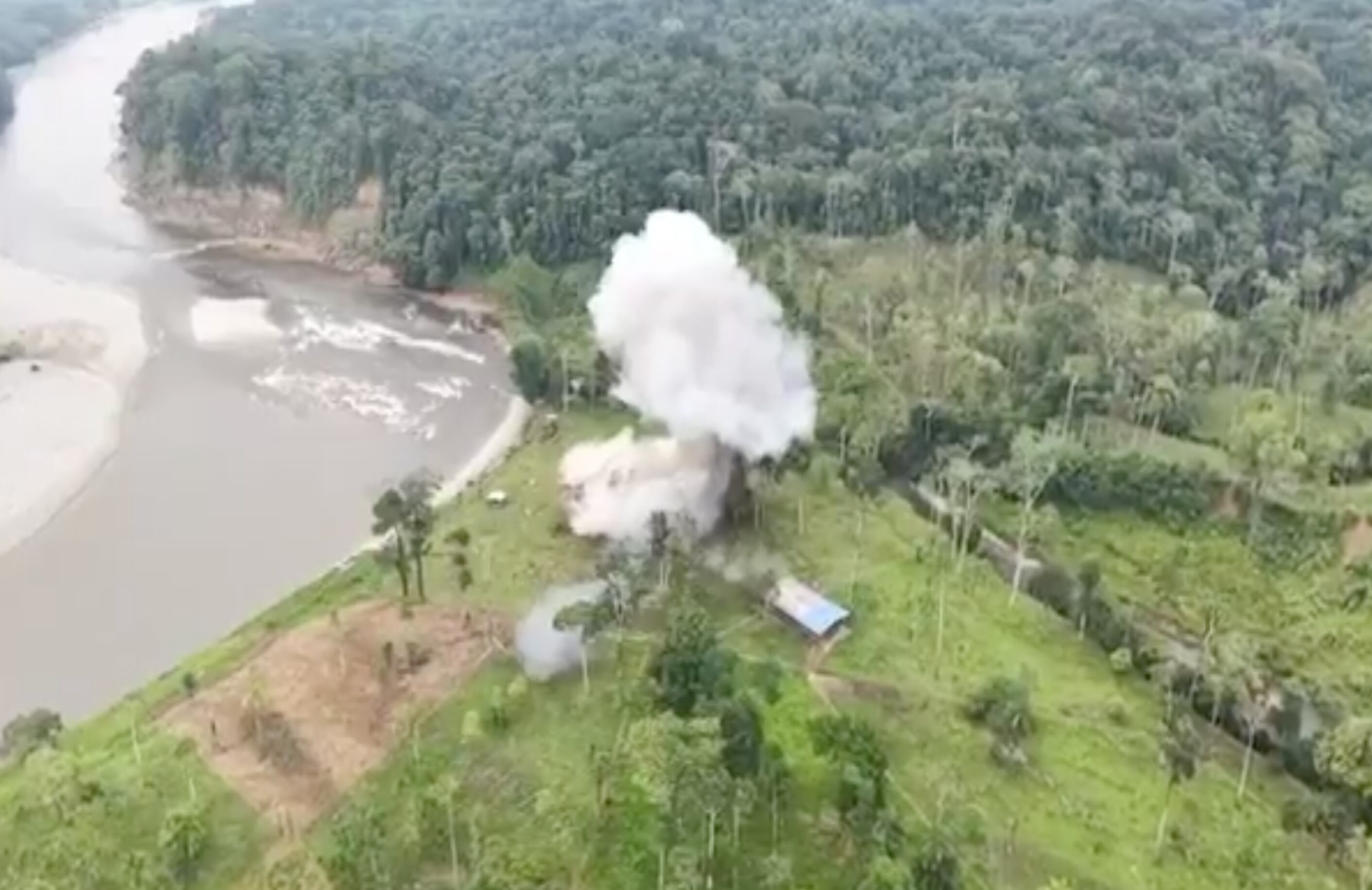 Bombardeo a las Farc