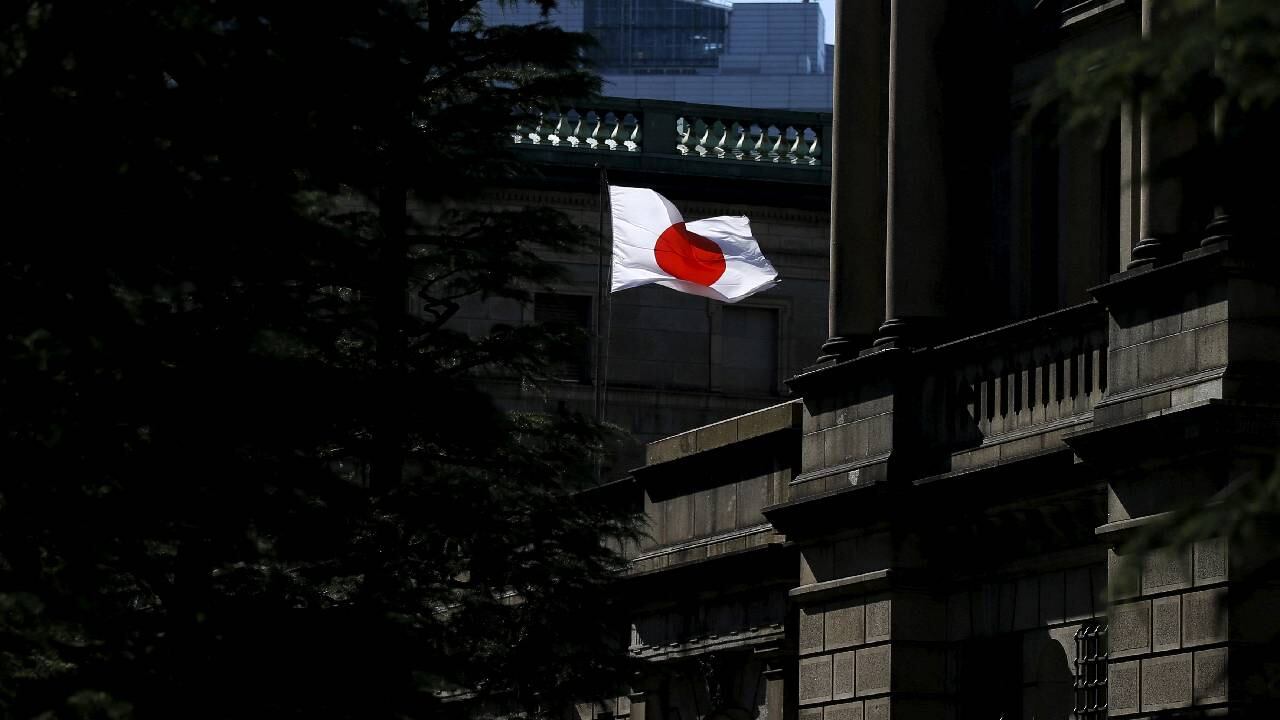 De acuerdo a la Embajada de Japón en Colombia, existen dos categorías de visa según el periodo de estadía en Japón.